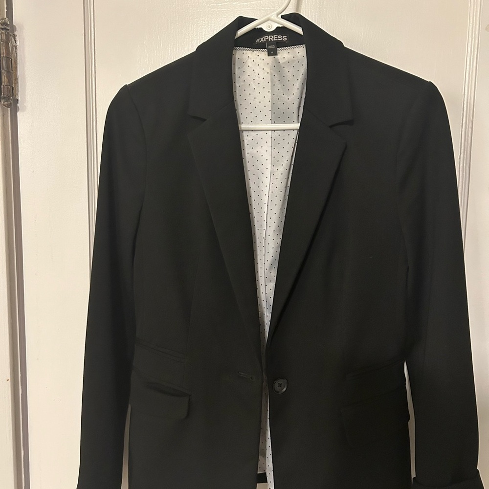 Size 8 woman’s Express blazer